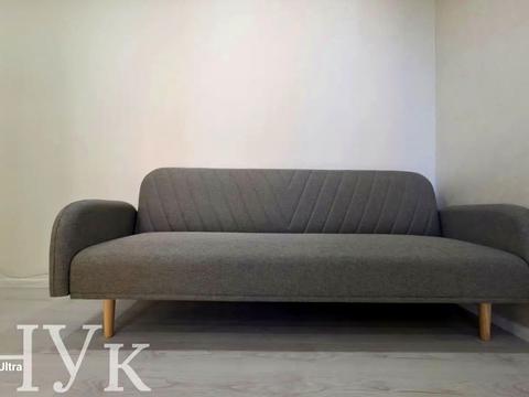 квартира за адресою Тролейбусна вул., 4