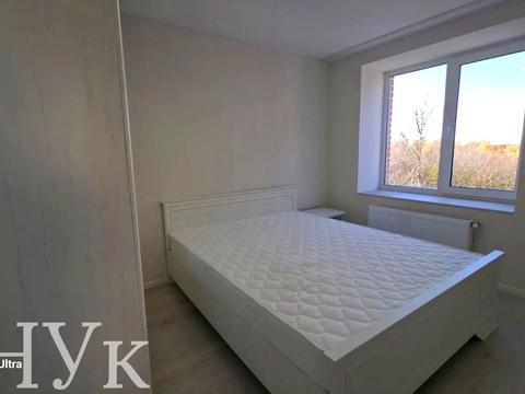 квартира за адресою Тролейбусна вул., 4