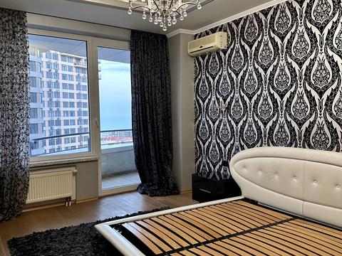 квартира за адресою Літературна вул., 1а