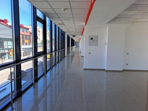 комерційна за адресою Торговиця вул., 9