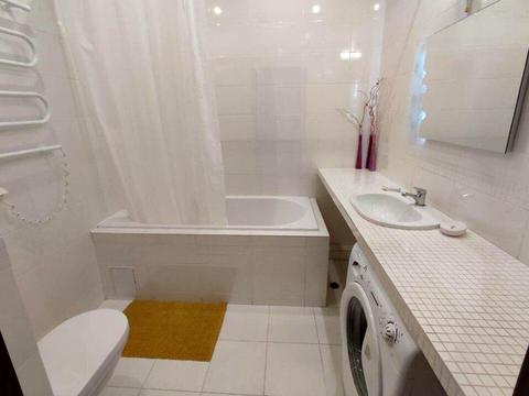 квартира за адресою Дніпровська набережна вул., 14-Б