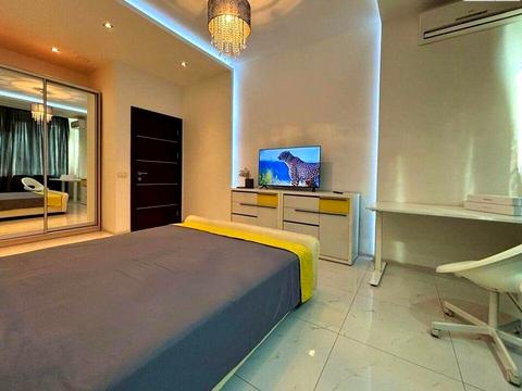 квартира за адресою Дніпровська набережна вул., 14-Б