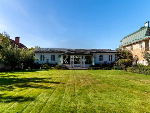 дом по адресу Ивана Сирко ул.