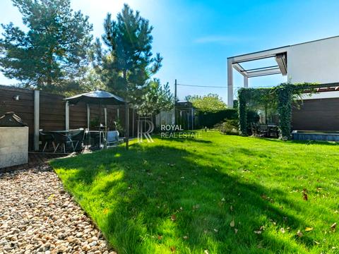 будинок за адресою Київ, Острів Водників вул.