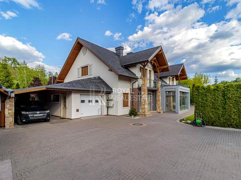 будинок за адресою Пер. Генерала Ватутіна