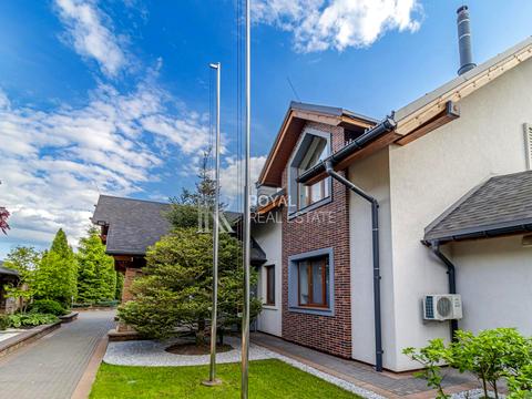 будинок за адресою Пер. Генерала Ватутіна