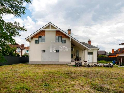 будинок за адресою Центральна вул.