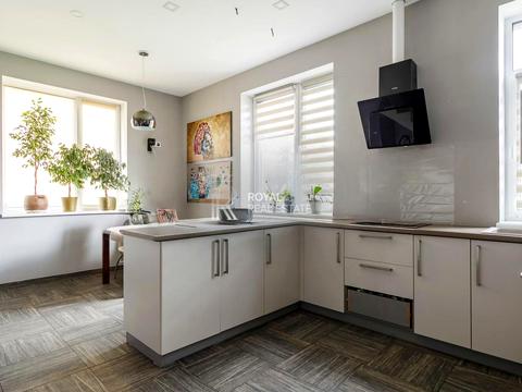 будинок за адресою Центральна вул.