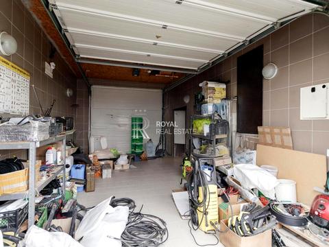 будинок за адресою Центральна вул.