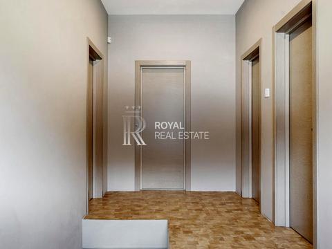 будинок за адресою Центральна вул.