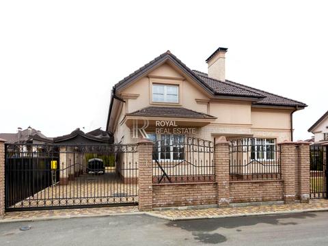 будинок за адресою Кар'єрна вул.