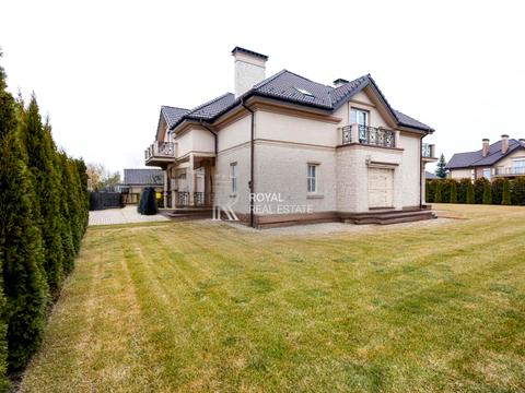 будинок за адресою Кар'єрна вул.