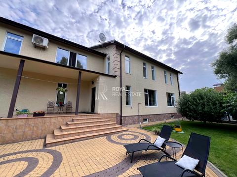 дом по адресу Богдана Хмельницького вул., 4