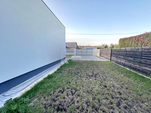 будинок за адресою Жовтнева