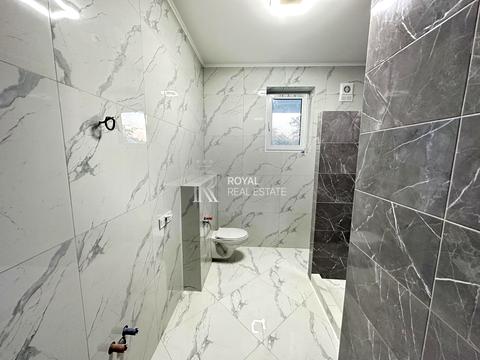 будинок за адресою Жовтнева