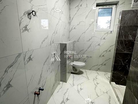 будинок за адресою Жовтнева