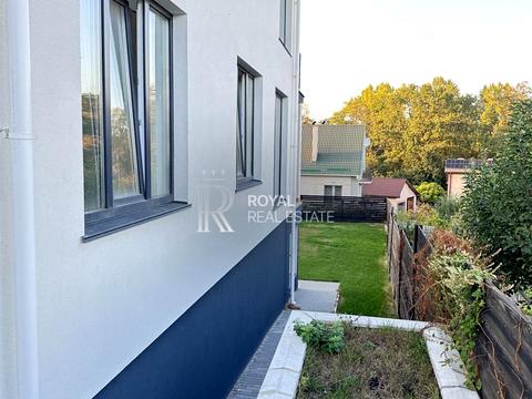 будинок за адресою Першотравнева