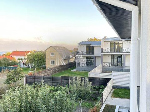 будинок за адресою Першотравнева