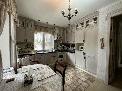 будинок за адресою Соборна вул. ()