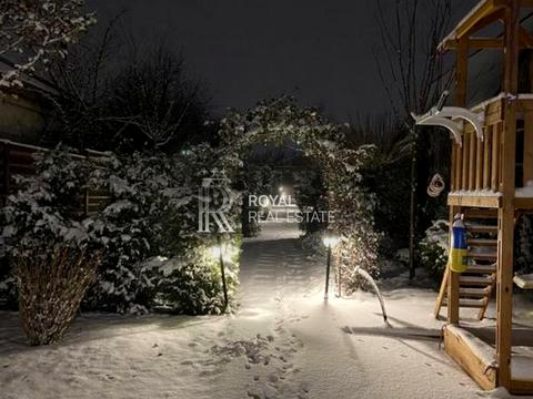 будинок за адресою Соборна вул. ()