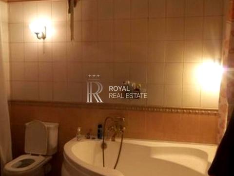 дом по адресу Киев, Садовая, 8-А