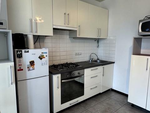 квартира за адресою Українська вул., 83-Б