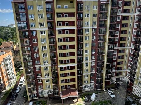 квартира за адресою Українська вул., 83-Б