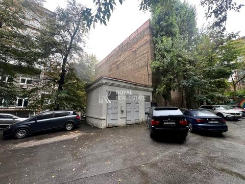 дом по адресу Євгена Чикаленка вул., 20-Б