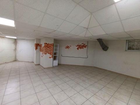 комерційна за адресою Володимира Івасюка просп. (Героїв Сталінграду), 24