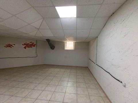 комерційна за адресою Володимира Івасюка просп. (Героїв Сталінграду), 24