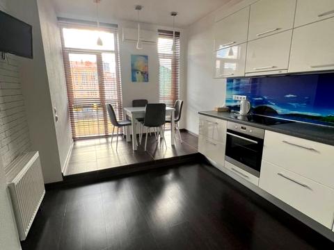 квартира за адресою Регенераторна вул., 4