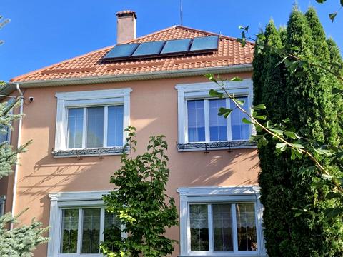 будинок за адресою Червоний-Хутір