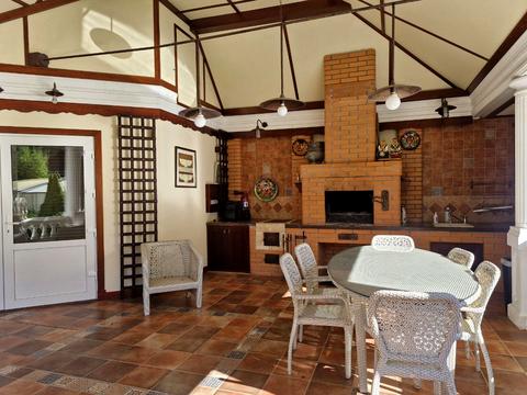 будинок за адресою Червоний-Хутір