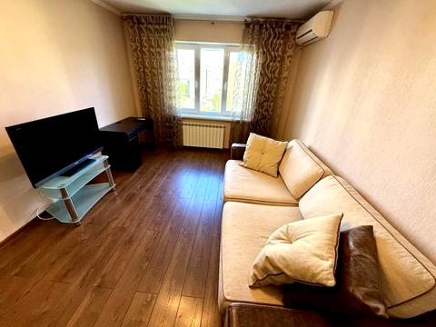 квартира за адресою Ревуцького вул., 21