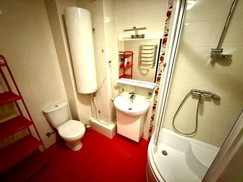 квартира за адресою Ревуцького вул., 21