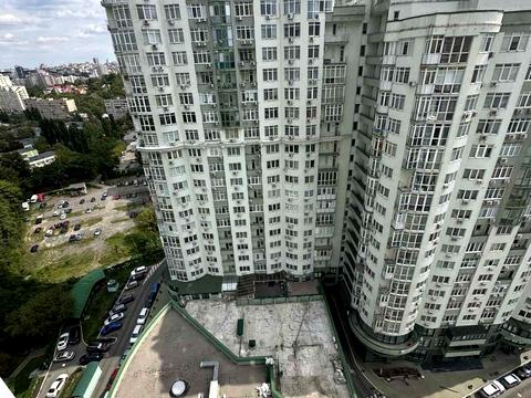 квартира за адресою Київ, Генерала Шаповала вул. (Механізаторів), 2-А