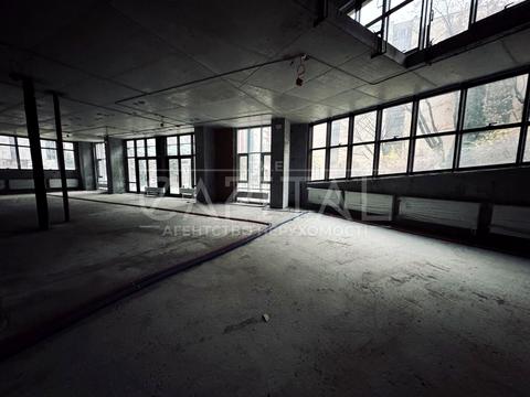 комерційна за адресою Київ, Саперне Поле вул., 3