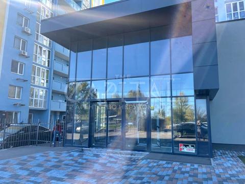 комерційна за адресою Вишняківська вул., 4