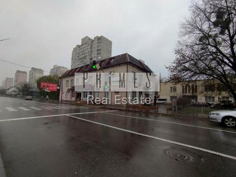 комерційна за адресою Автозаводська вул., 83