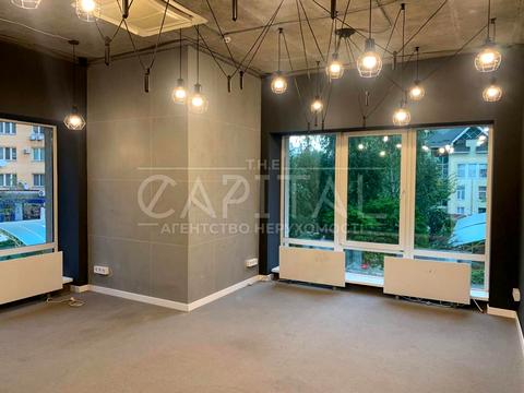 комерційна за адресою Володимира Івасюка просп. (Героїв Сталінграду), 4-А