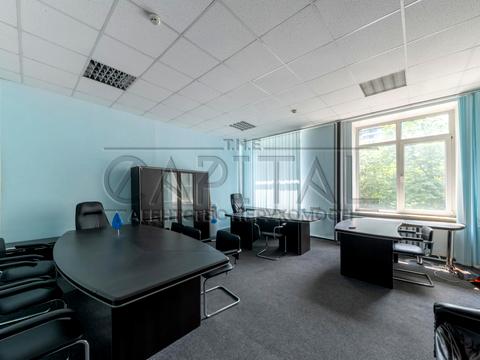 комерційна за адресою Євгена Коновальця вул. (Щорса), 31