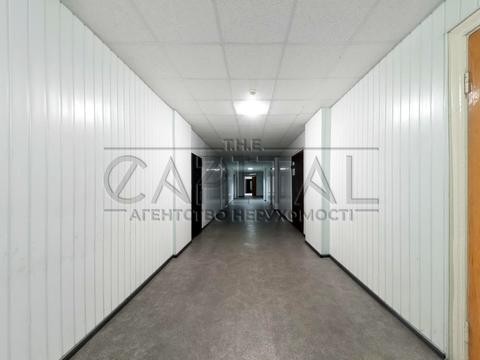 комерційна за адресою Євгена Коновальця вул. (Щорса), 31