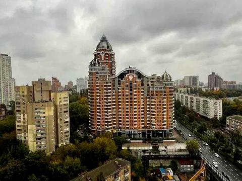 квартира по адресу Леси Украинки бульв., 7-В