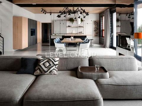 дом по адресу Горіхова