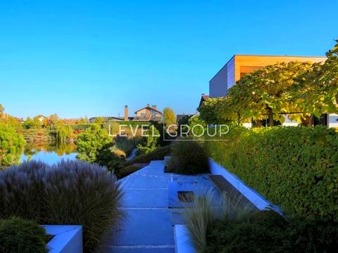 дом по адресу Горіхова