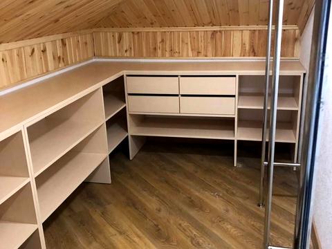 дом по адресу Центральна