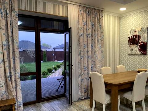 дом по адресу Центральна