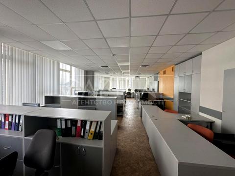 комерційна за адресою Кудрявський узвіз, 7