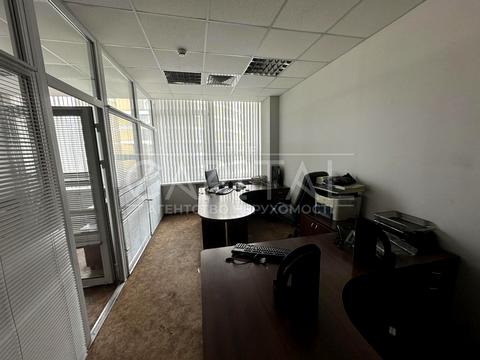 комерційна за адресою Кудрявський узвіз, 7