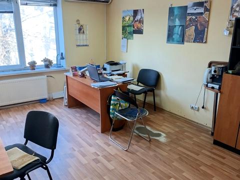 комерційна за адресою Зелена вул., 145